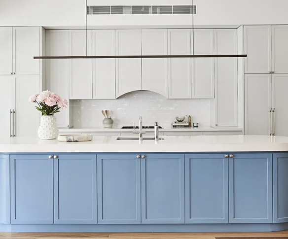 Kitchen with wood and blue details